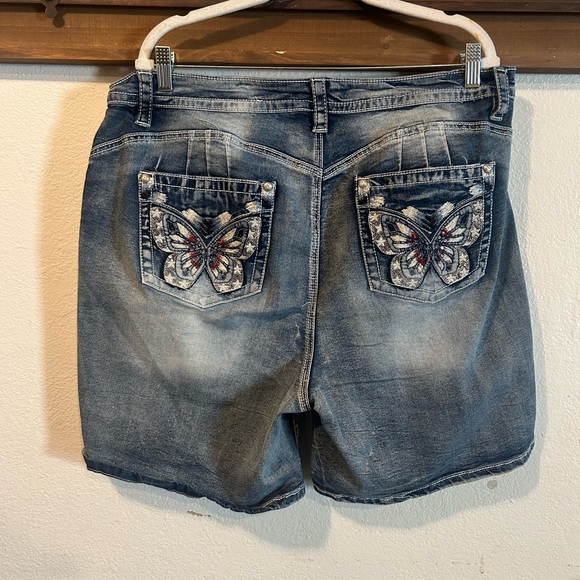 Fire And Rain Denim Shorts 5 Pockets Size 22 (1325) - Picture 2 of 6